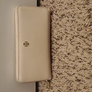 York Zip Passport Continental Wallet, Light Oak